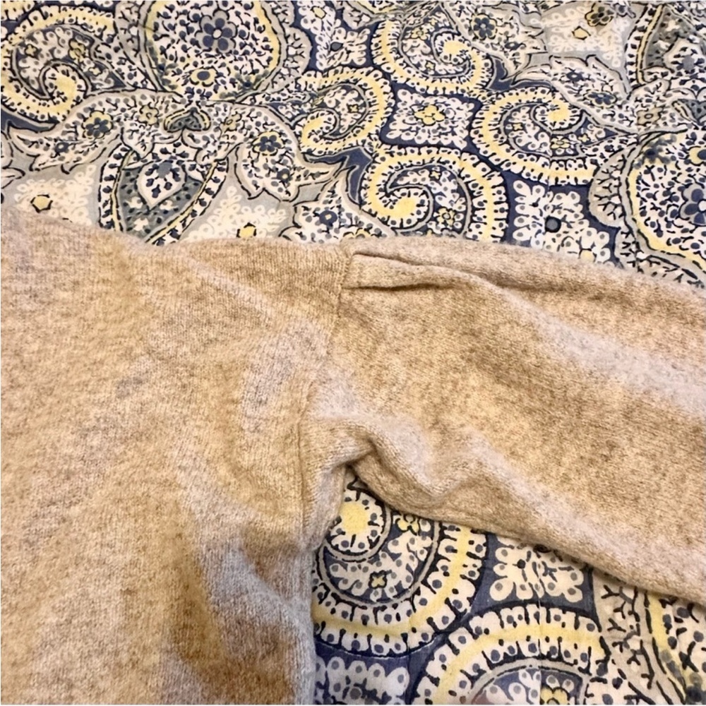 Madewell Cropped XS Sweater Wool blend Pullover v-neck oatmeal color - Picture 4 of 5